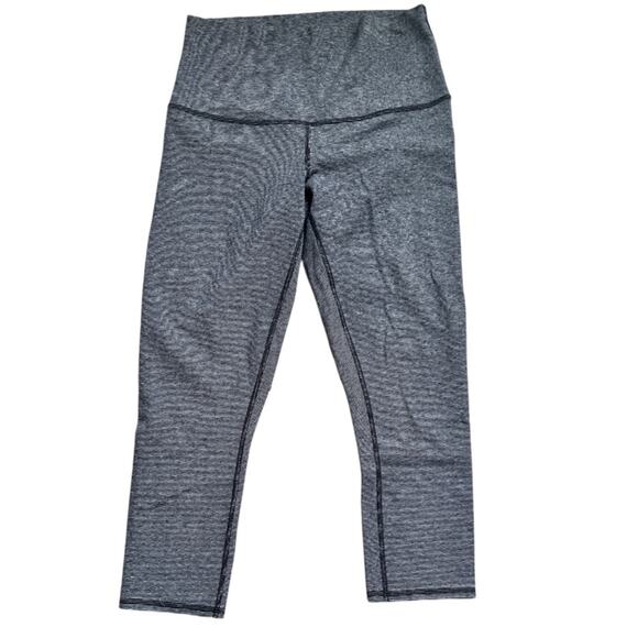 Lululemon Athletic Leggings Cropped Gray Striped Size 8 - Picture 2 of 7